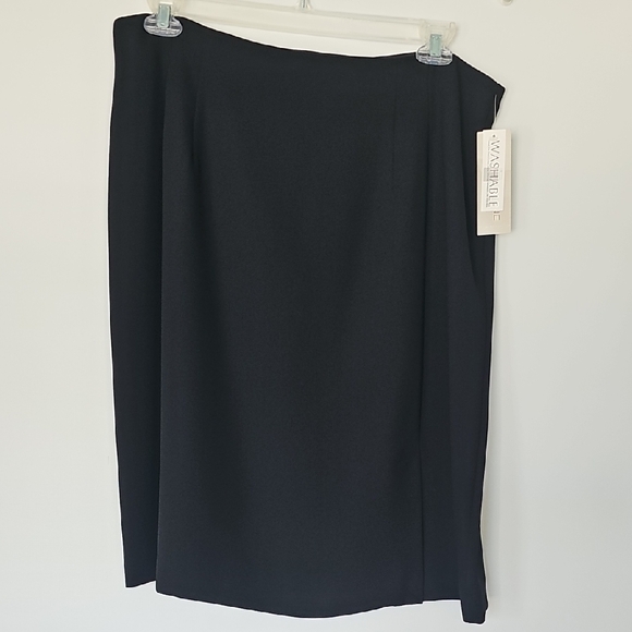 Evan Picone Classic Black Suit Jacket - Picture 10 of 16